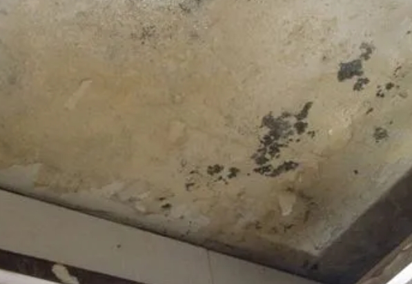荥经阳台漏水维修公司分享下荥经卫生间渗水维修需要注意哪些问题。